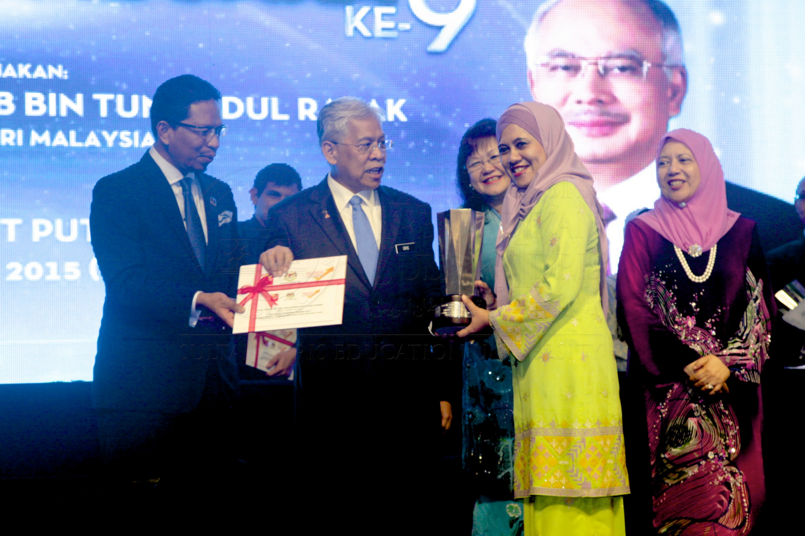 PRO15 147 AKN IMG 1281